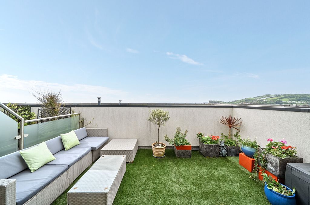 Property photo 2 of 16 1464440-7-6A0d7Bb...