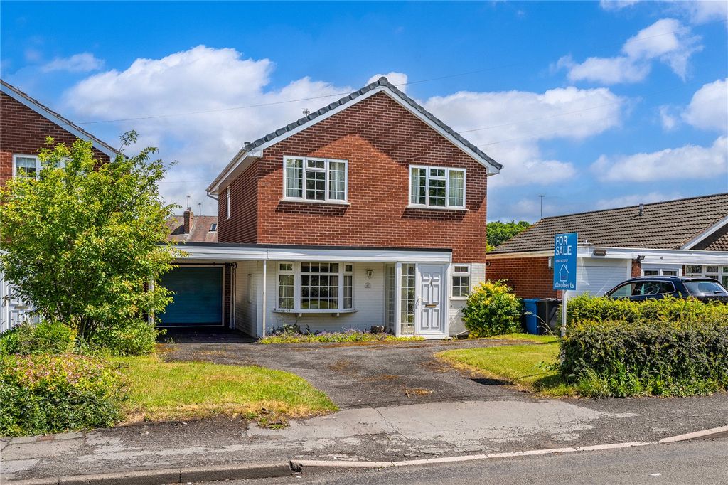 Property photo 1 of 34 Picture No. 12