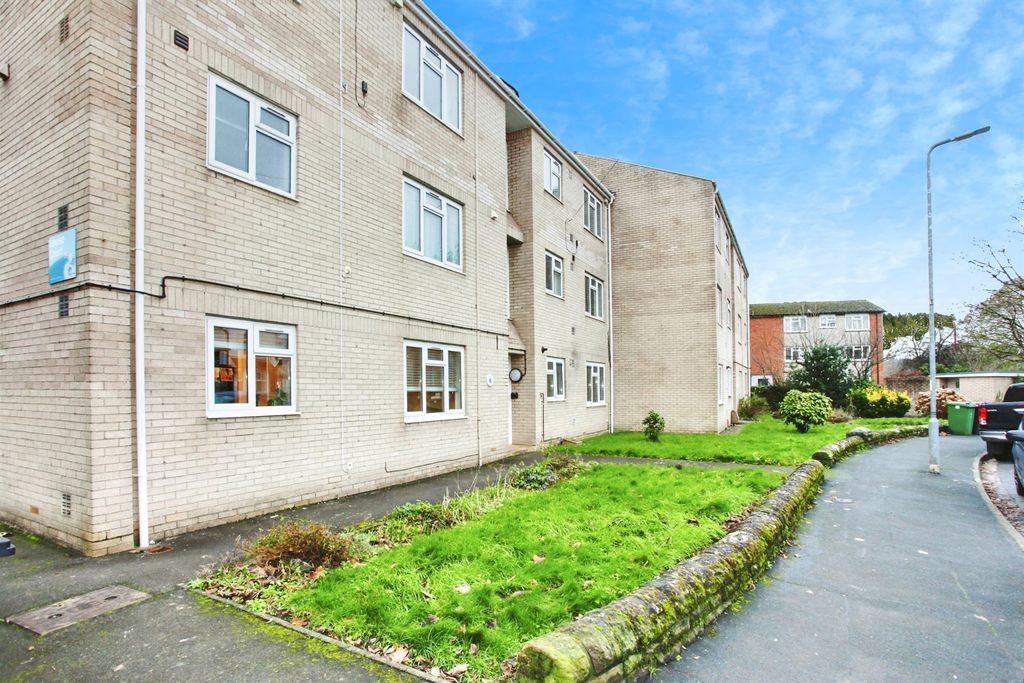 Property photo 1 of 19