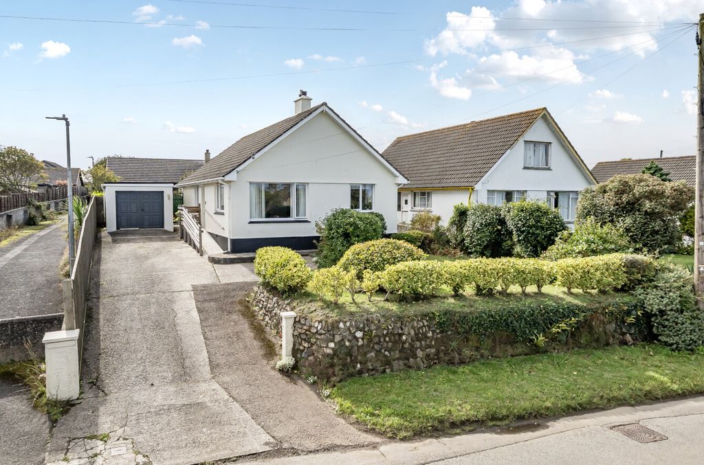 Property photo 1 of 23 1 - 1350745-1-68c2Ed9...