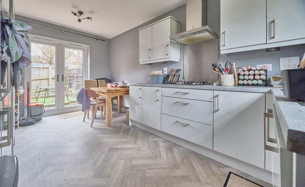 Property photo 2 of 9 Kitchen Diner