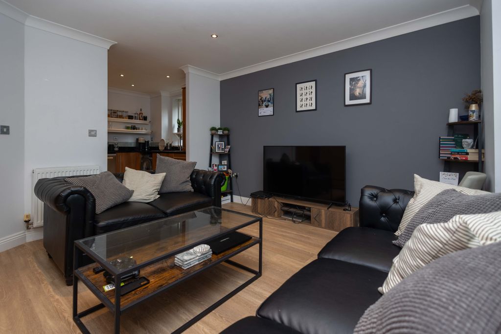 Property photo 3 of 18 Jt3A7794