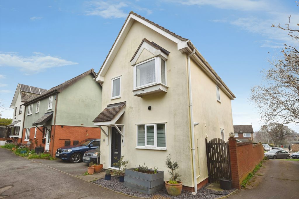 Property photo 1 of 20