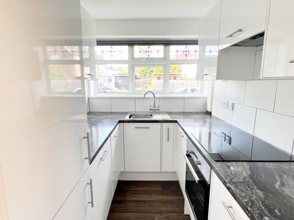 Property photo 2 of 13 Kitchen