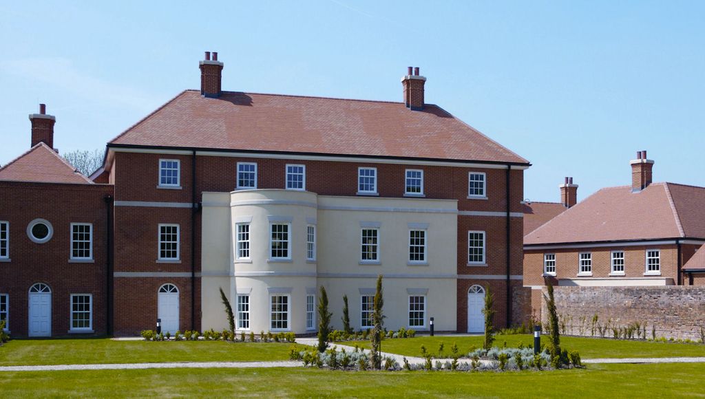 Property photo 2 of 3