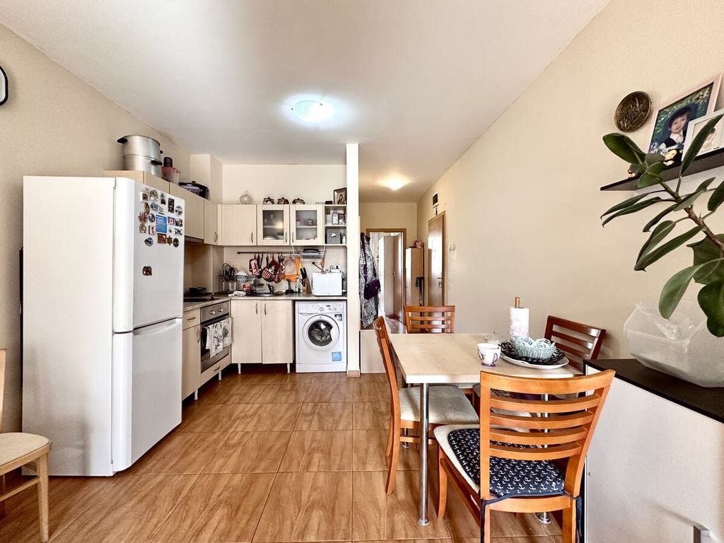 Property photo 3 of 22