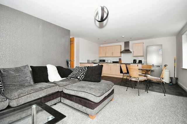 Property photo 1 of 9
