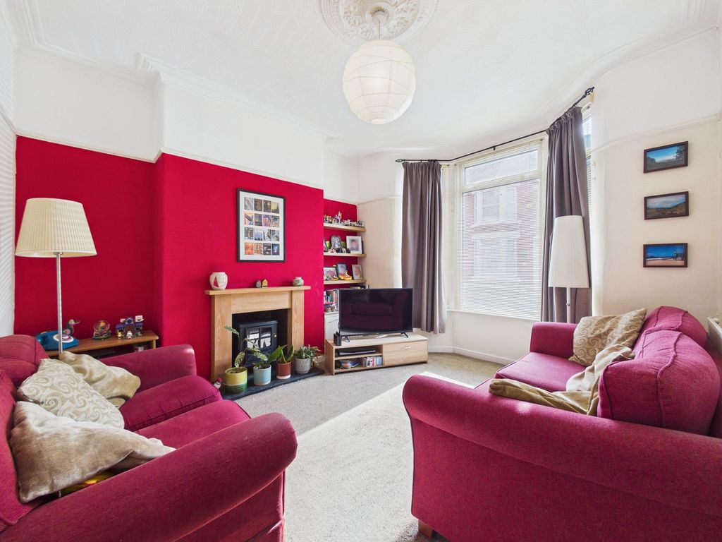 Property photo 3 of 18