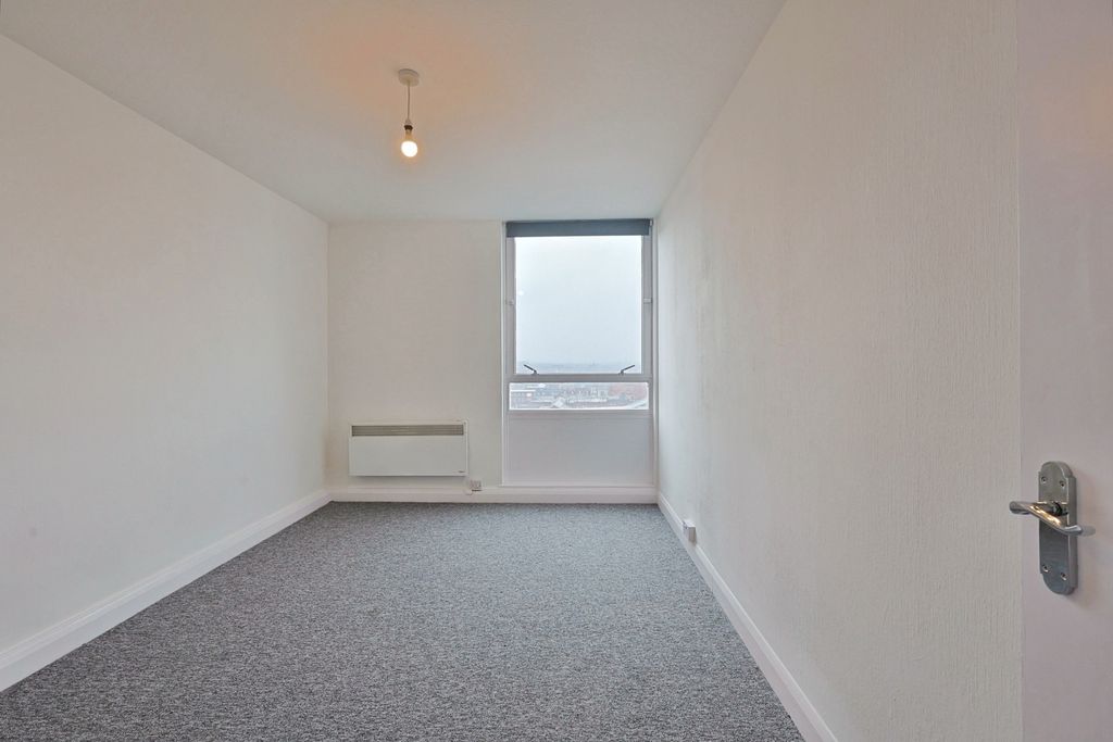 Property photo 2 of 20 Pbox-Img.Jpg