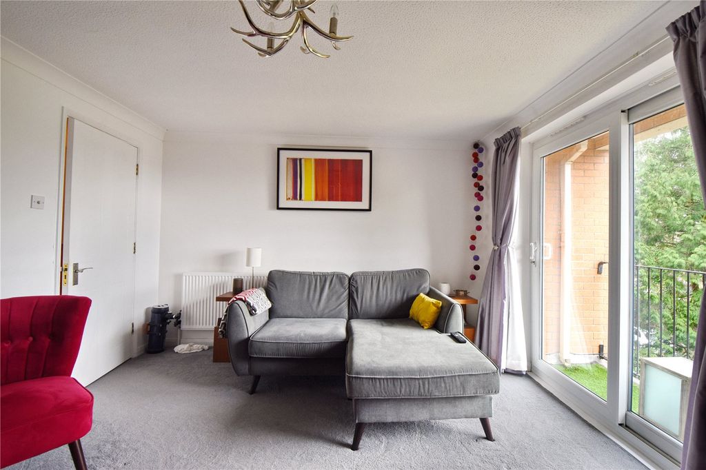 Property photo 2 of 12 Picture No. 03