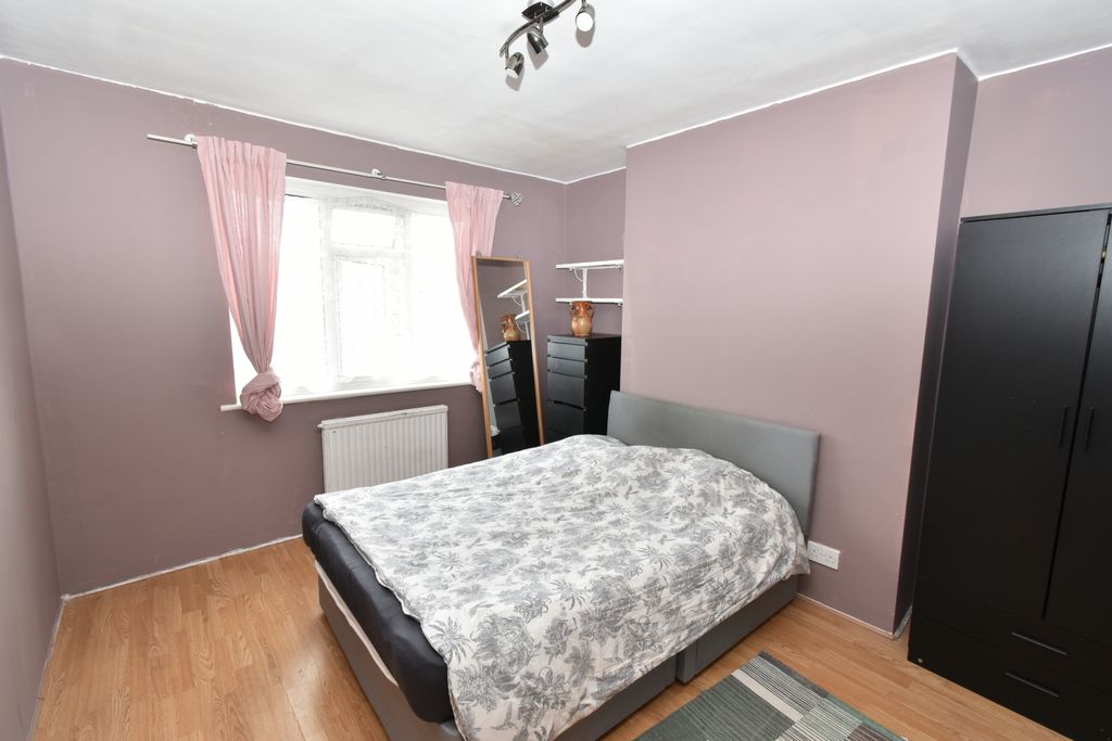 Property photo 2 of 9 Gallery
