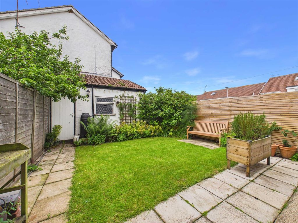 Property photo 3 of 12 Outside