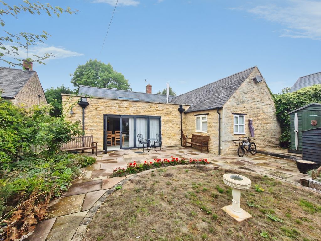 Property photo 2 of 9