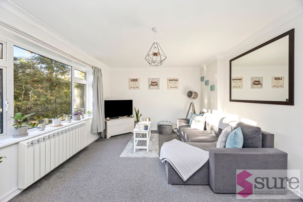 Property photo 2 of 23