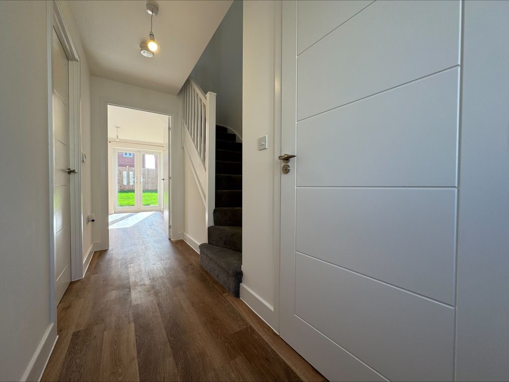Property photo 2 of 20 Image