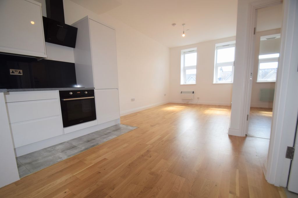 Property photo 2 of 5 Kitchen/Lounge