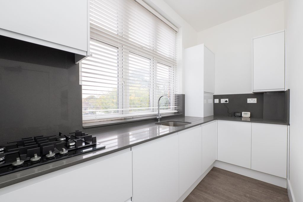 Property photo 3 of 9 Picture 3