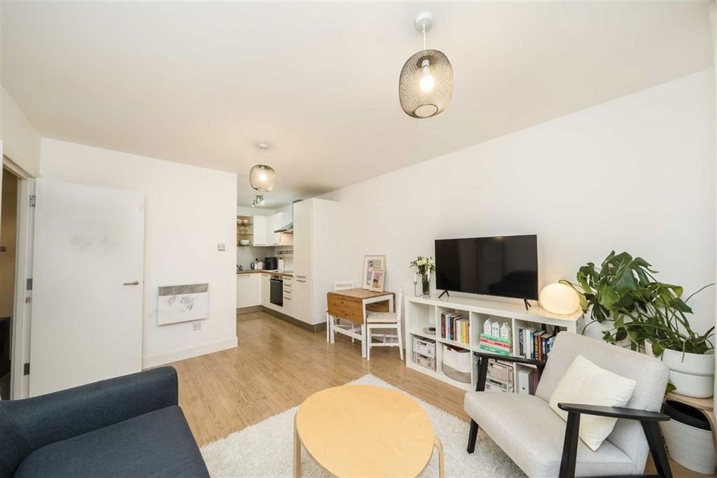 Property photo 3 of 9