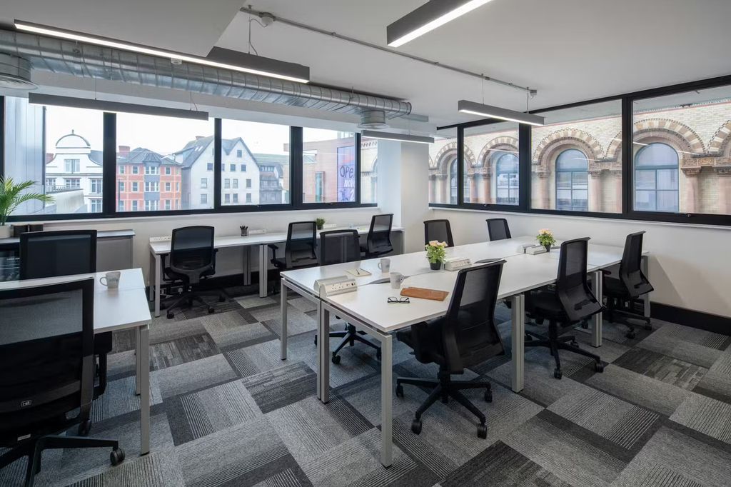 Property photo 1 of 16 Office