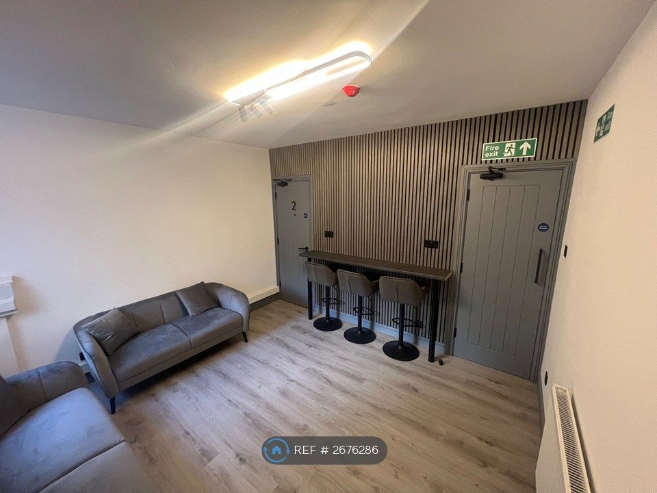 Property photo 1 of 27