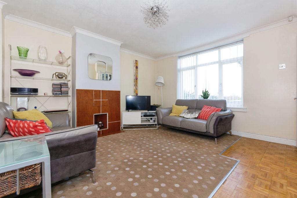 Property photo 2 of 17 Photography