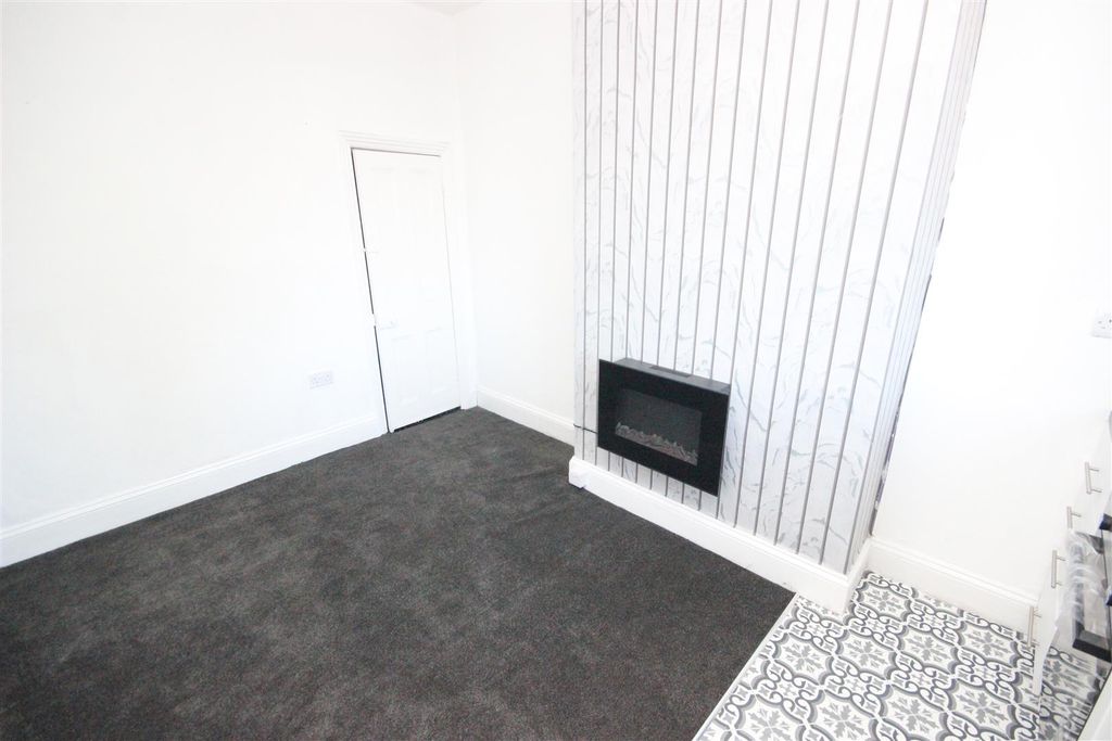 Property photo 3 of 9 Img_0715.Jpg