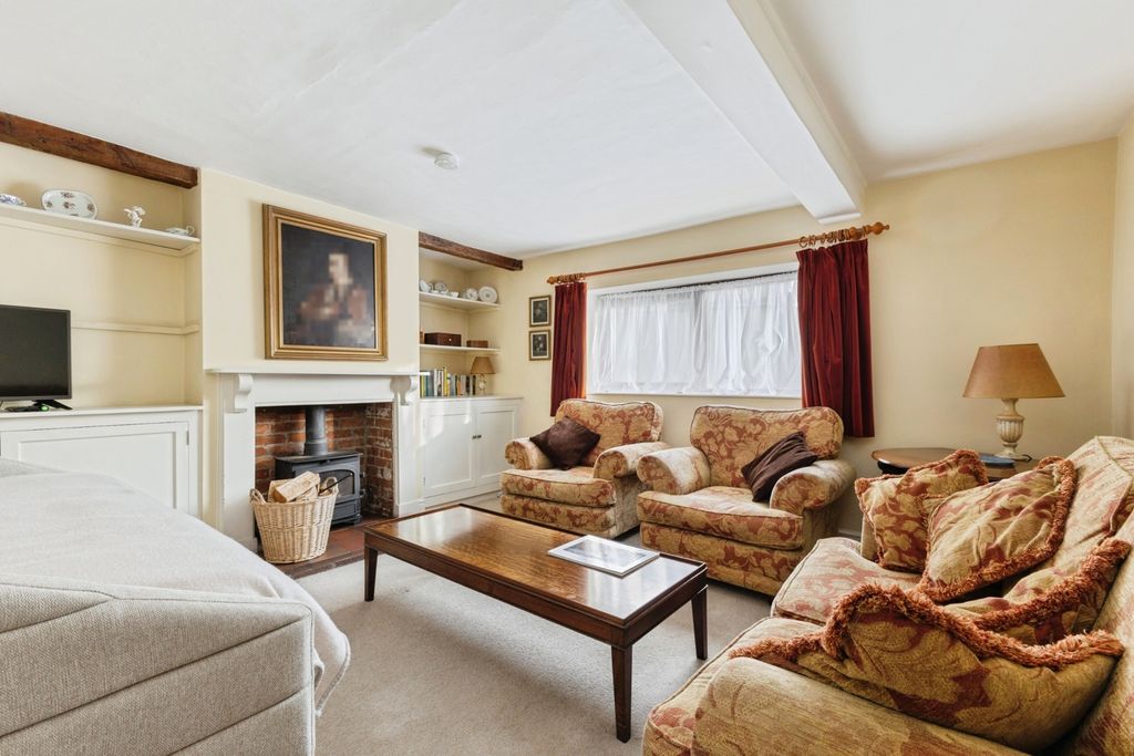 Property photo 2 of 19 Living Room