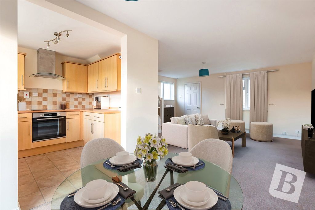 Property photo 3 of 10 Lounge/Diner