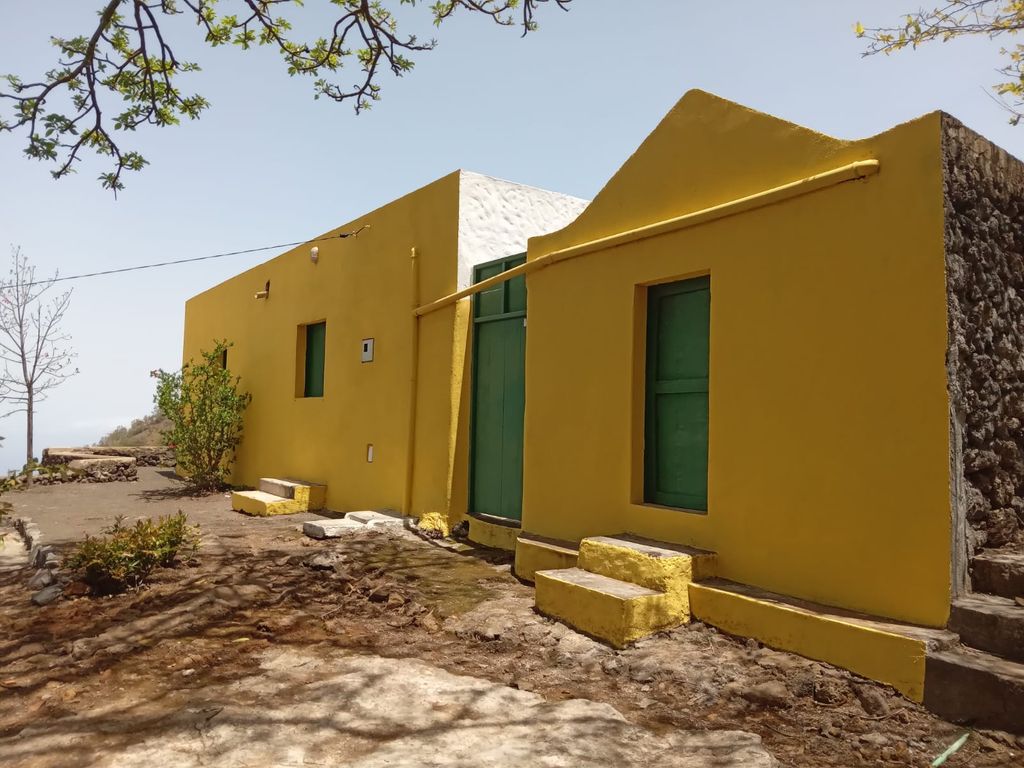 Property photo 3 of 19