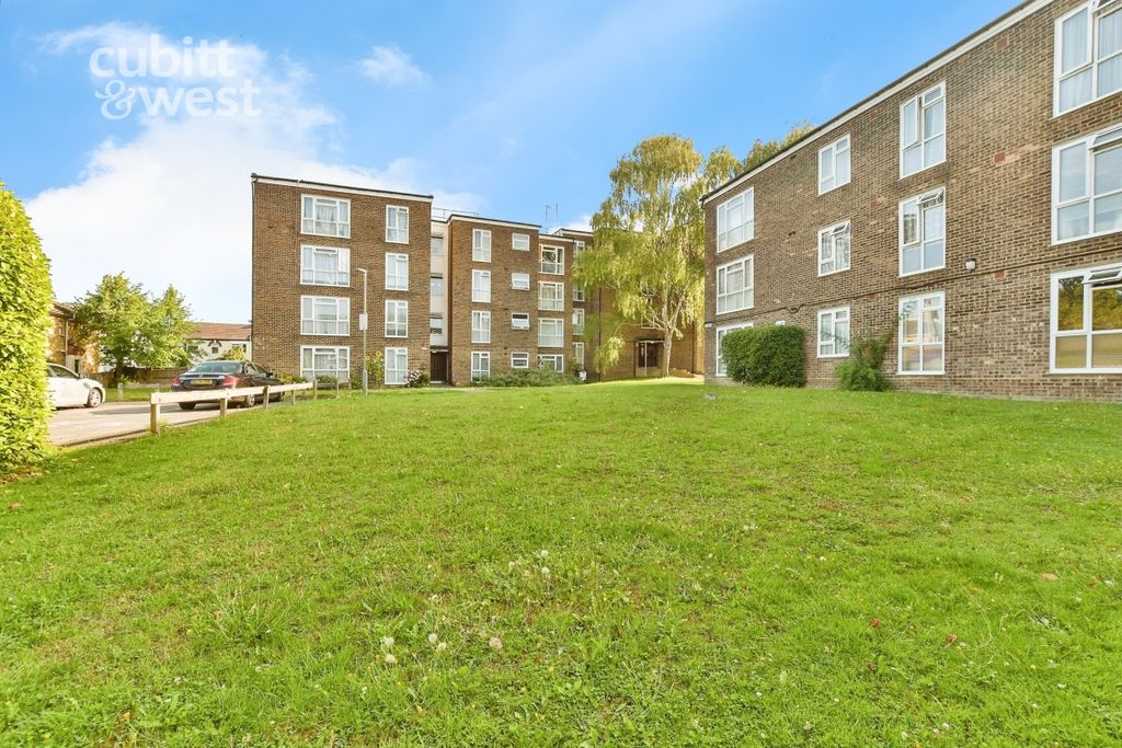 Property photo 3 of 7 Cb7F7A5c-901H1I2F