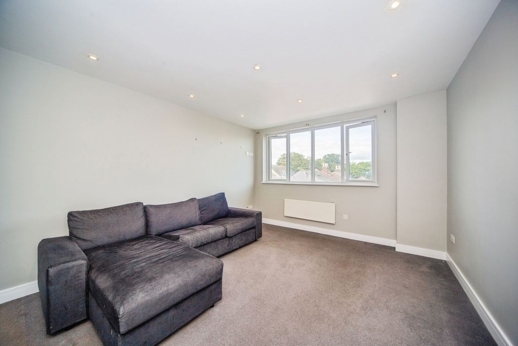 Property photo 2 of 10 Pbox-Img.Jpg