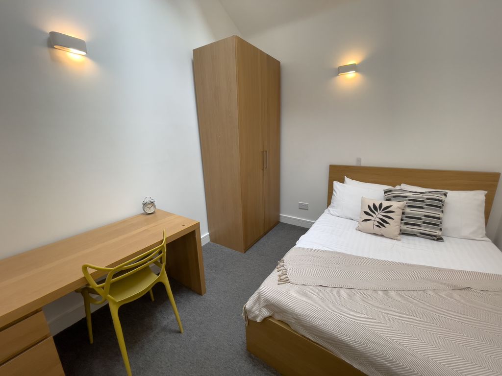 Property photo 2 of 10 50B Duke(1)