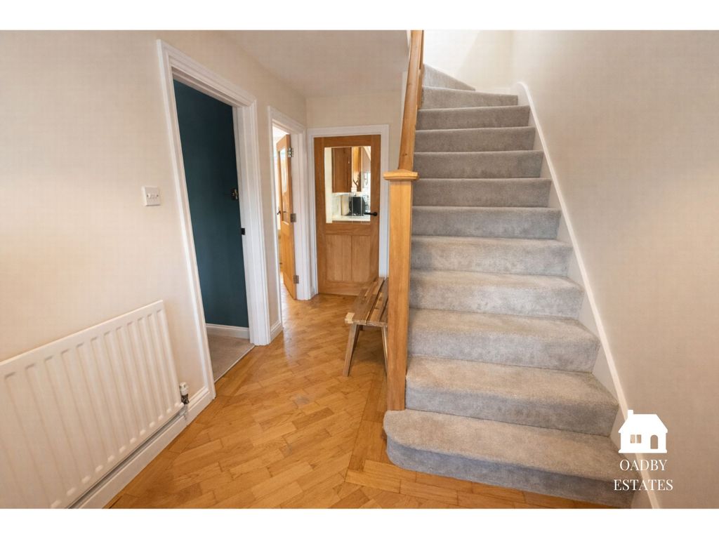 Property photo 2 of 11 Photo 3