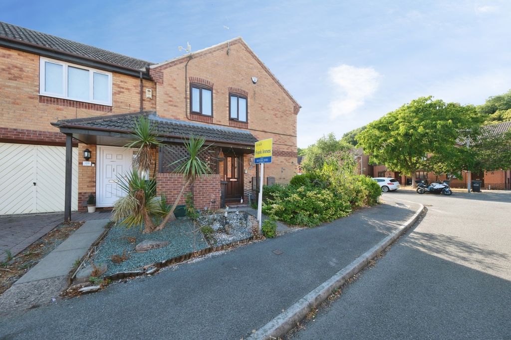 Property photo 1 of 11 Pbox-Img.Jpg