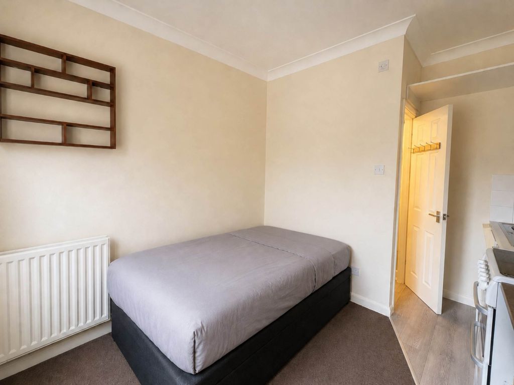 Property photo 1 of 4