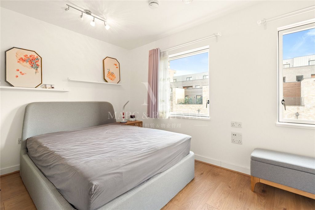 Property photo 3 of 19 Picture No. 05