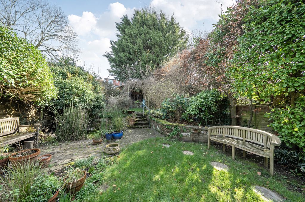 Property photo 1 of 23 1421562-19-69A588...