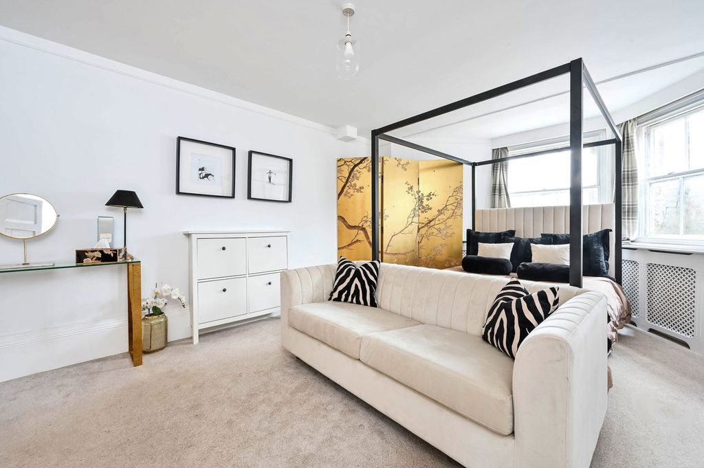 Additional image 9 of 2 bed maisonette for saleWaterden Road, Guildford GU1