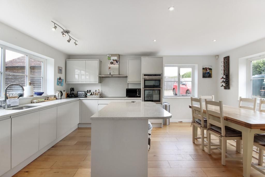 Property photo 2 of 12 Photo 2