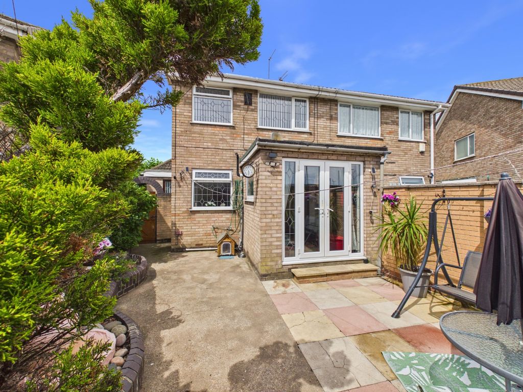 Property photo 1 of 17 5211161