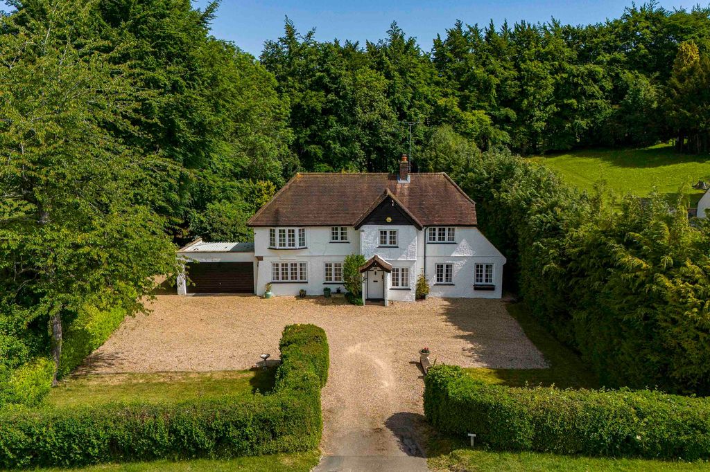 Property photo 2 of 16