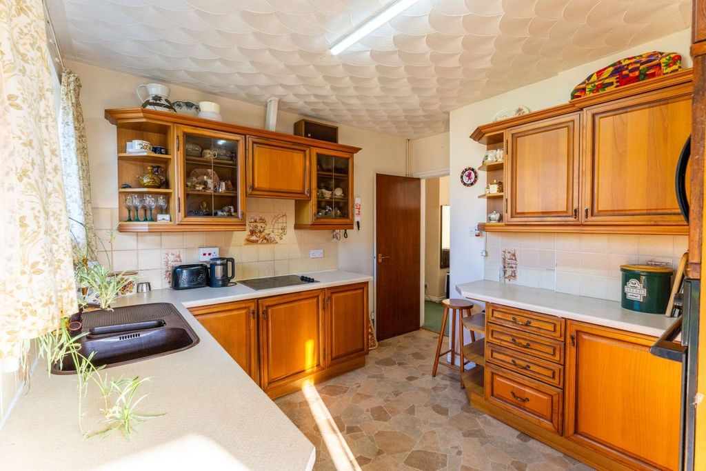 Additional image 10 of 3 bed detached bungalow for saleAvenue Crescent, Abergavenny NP7