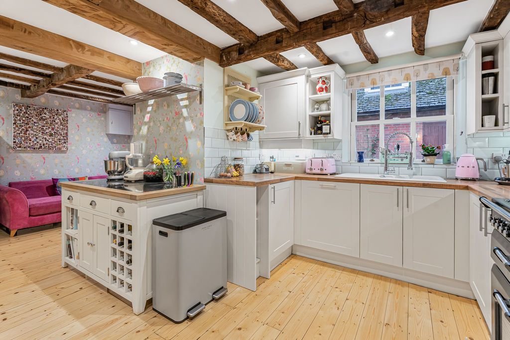 Property photo 3 of 38 Kitchen/ Diner