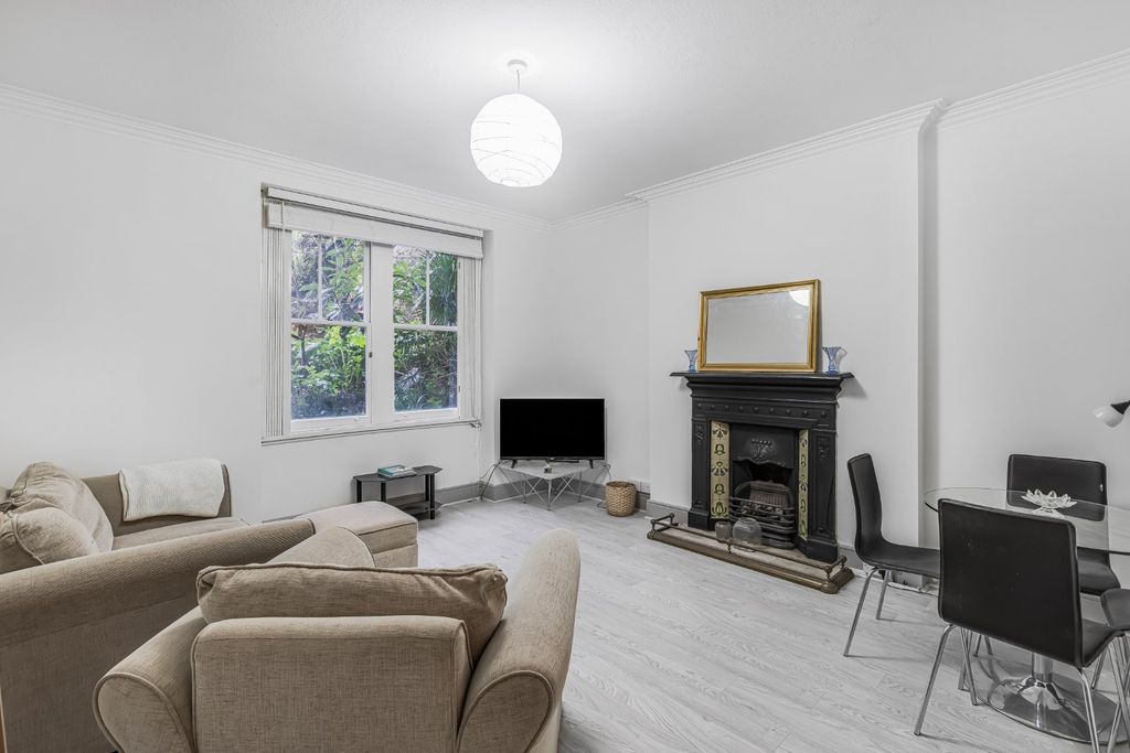 Property photo 3 of 15 Picture No. 29