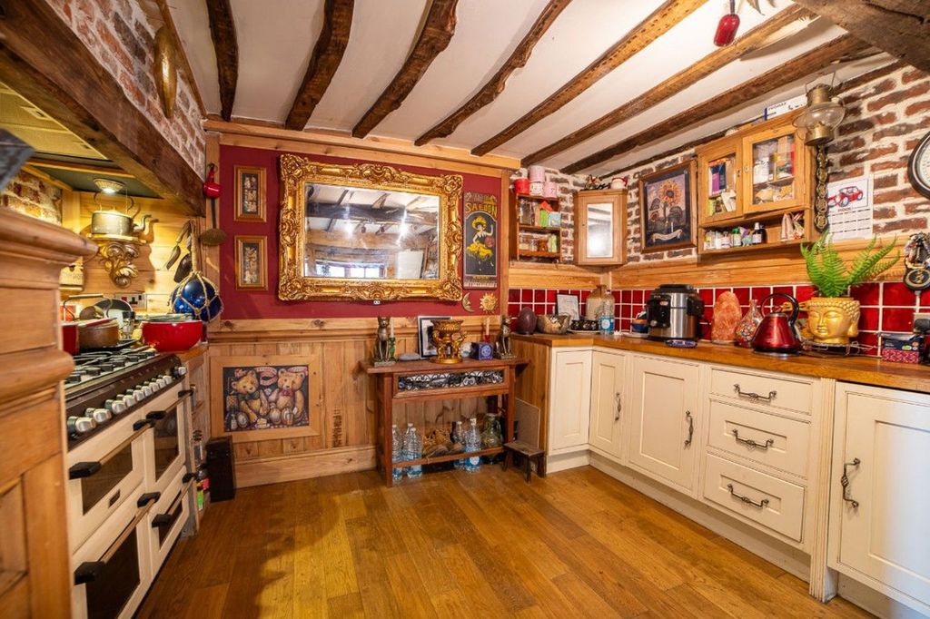 Property photo 2 of 11 Large Kitchen