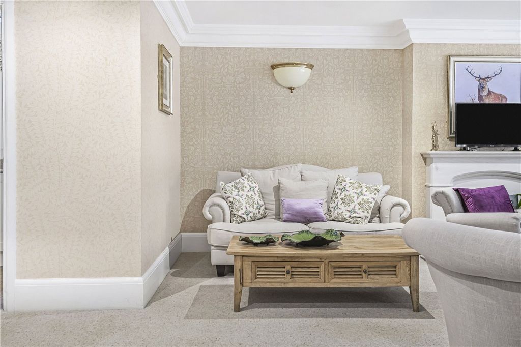 Additional image 15 of 2 bed flat for saleBolnore Road, Haywards Heath RH16