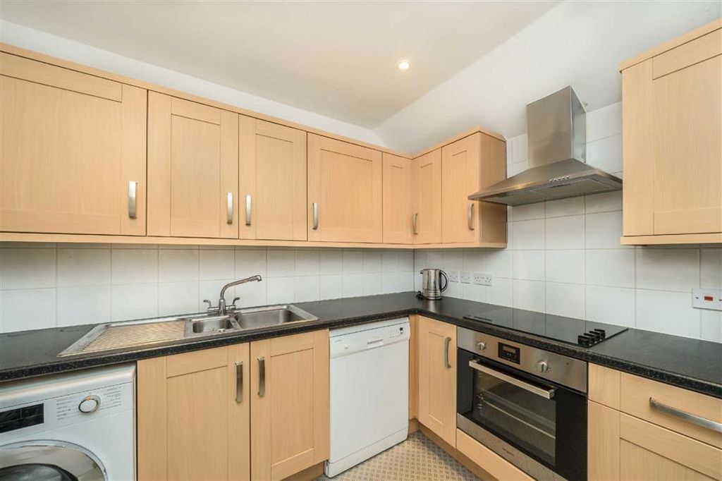 Property photo 3 of 4