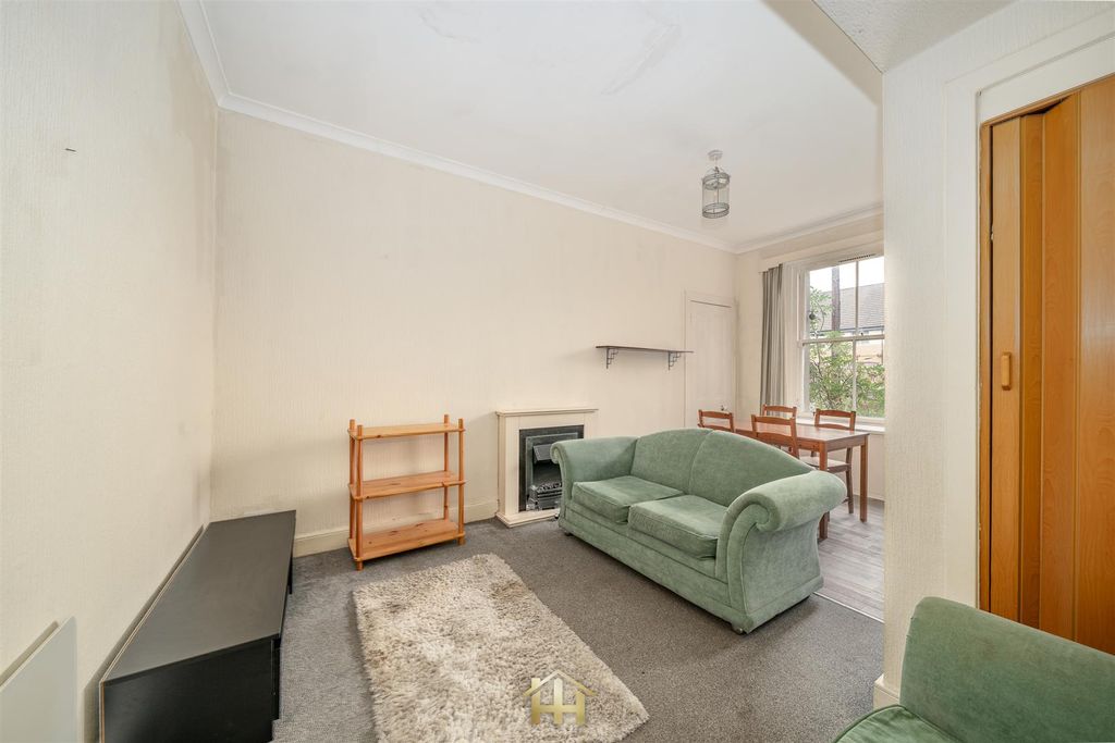 Property photo 3 of 15 1-2 43 Lyon St Dd4 6Ra 190925 Edit (6 Of 26).Jpg