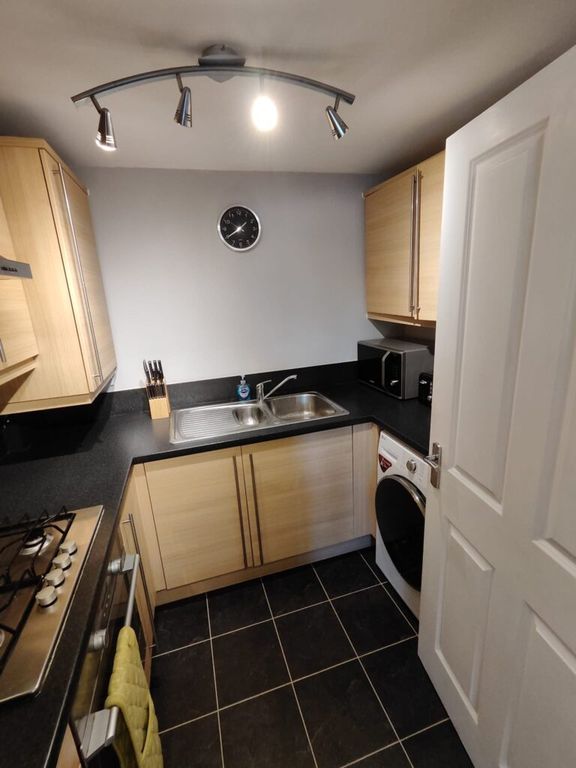 Property photo 2 of 8