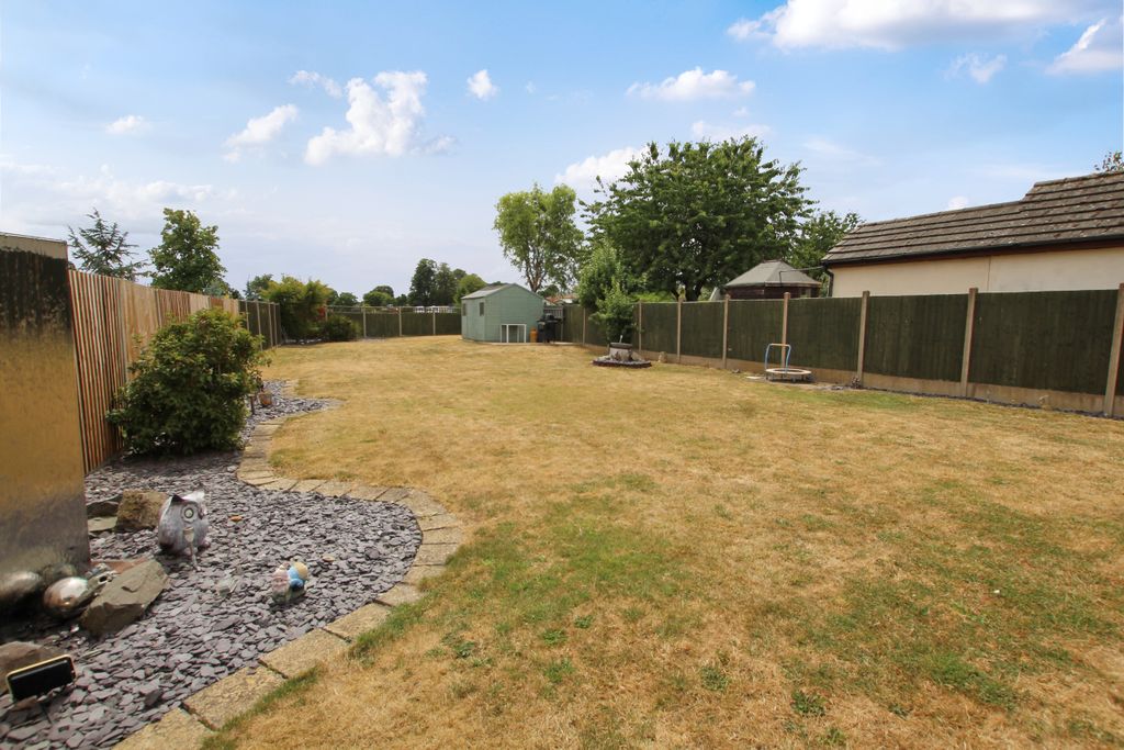 Property photo 2 of 30